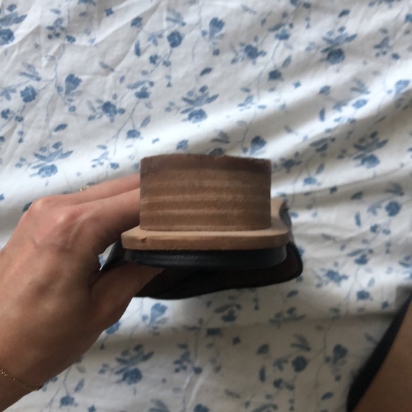 Madewell Sandals - Picture 4 of 5